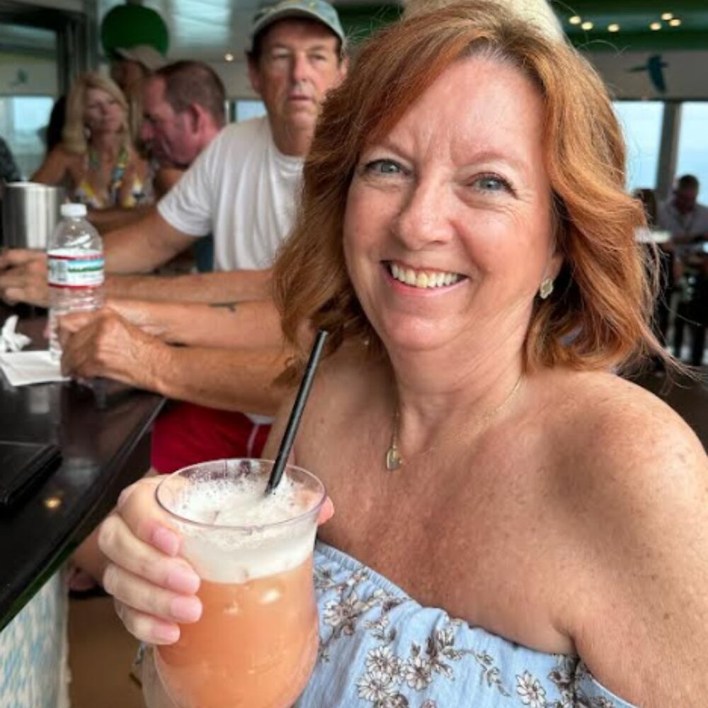 Meet your Posher, Laura